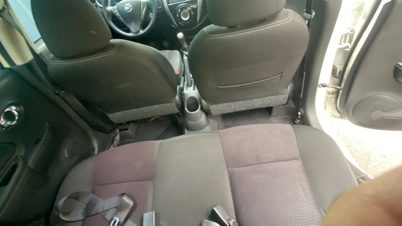 Nissan March 2016 1.6 - Foto 5