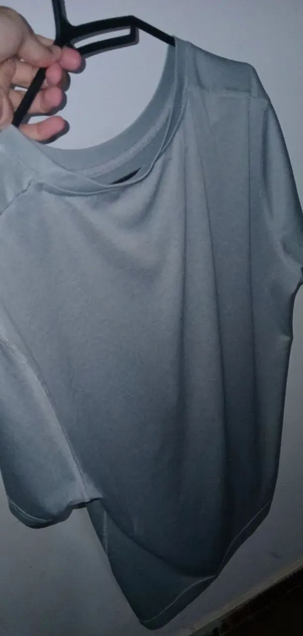 Blusas Cinzas Médias