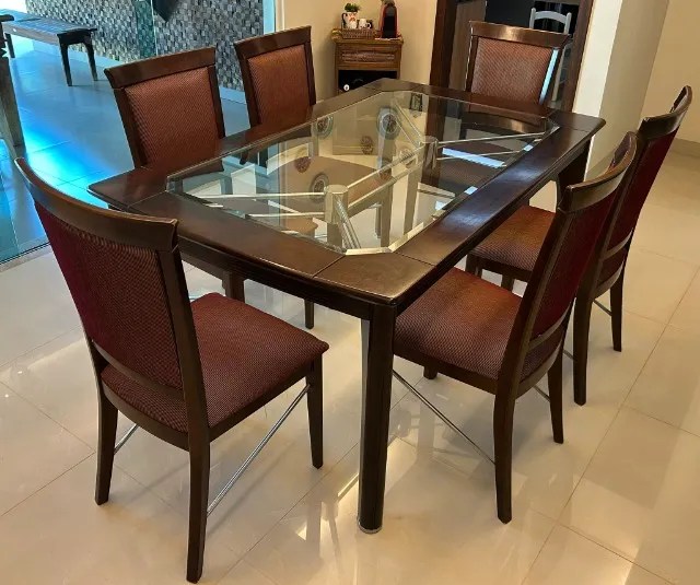 Mesa de jantar retangular