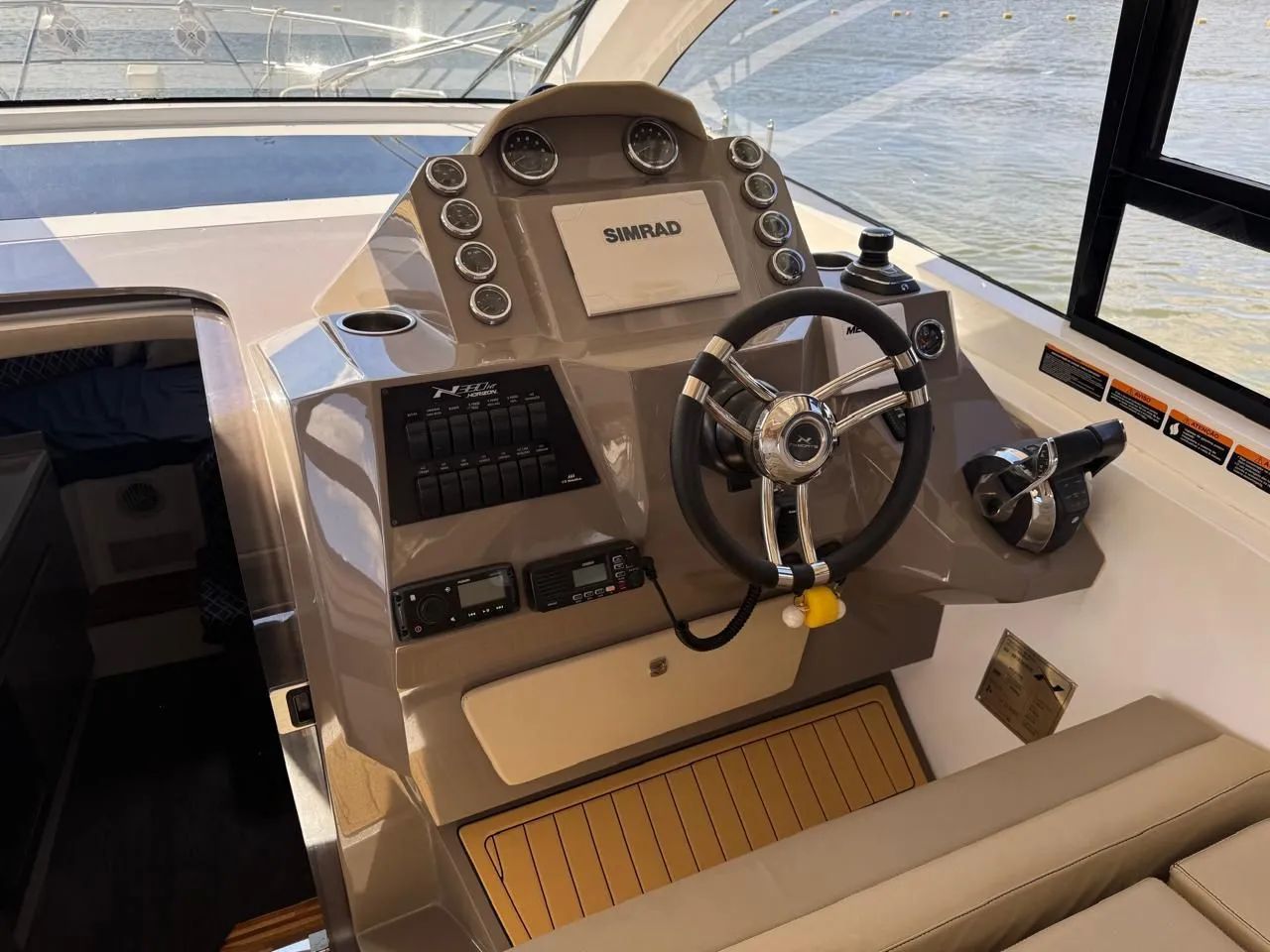 NX 380 HT - 2019 X2 MERCRUISER 350 HP Ñ PHANTOM VENTURA FS TRITON  - Foto 10