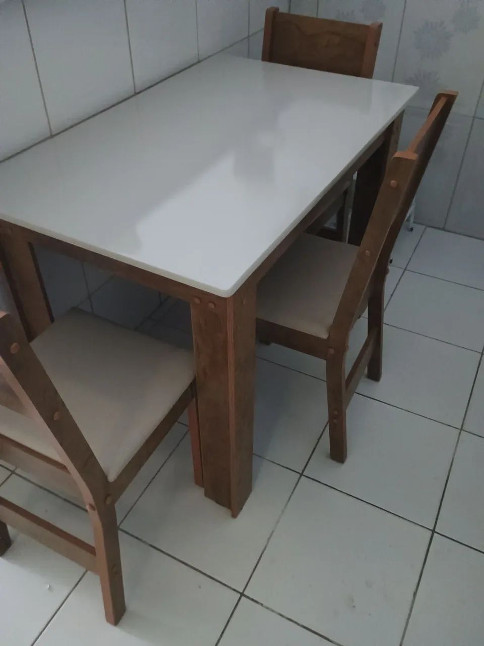 Mesa de Jantar com 2 Cadeiras64840825806593120