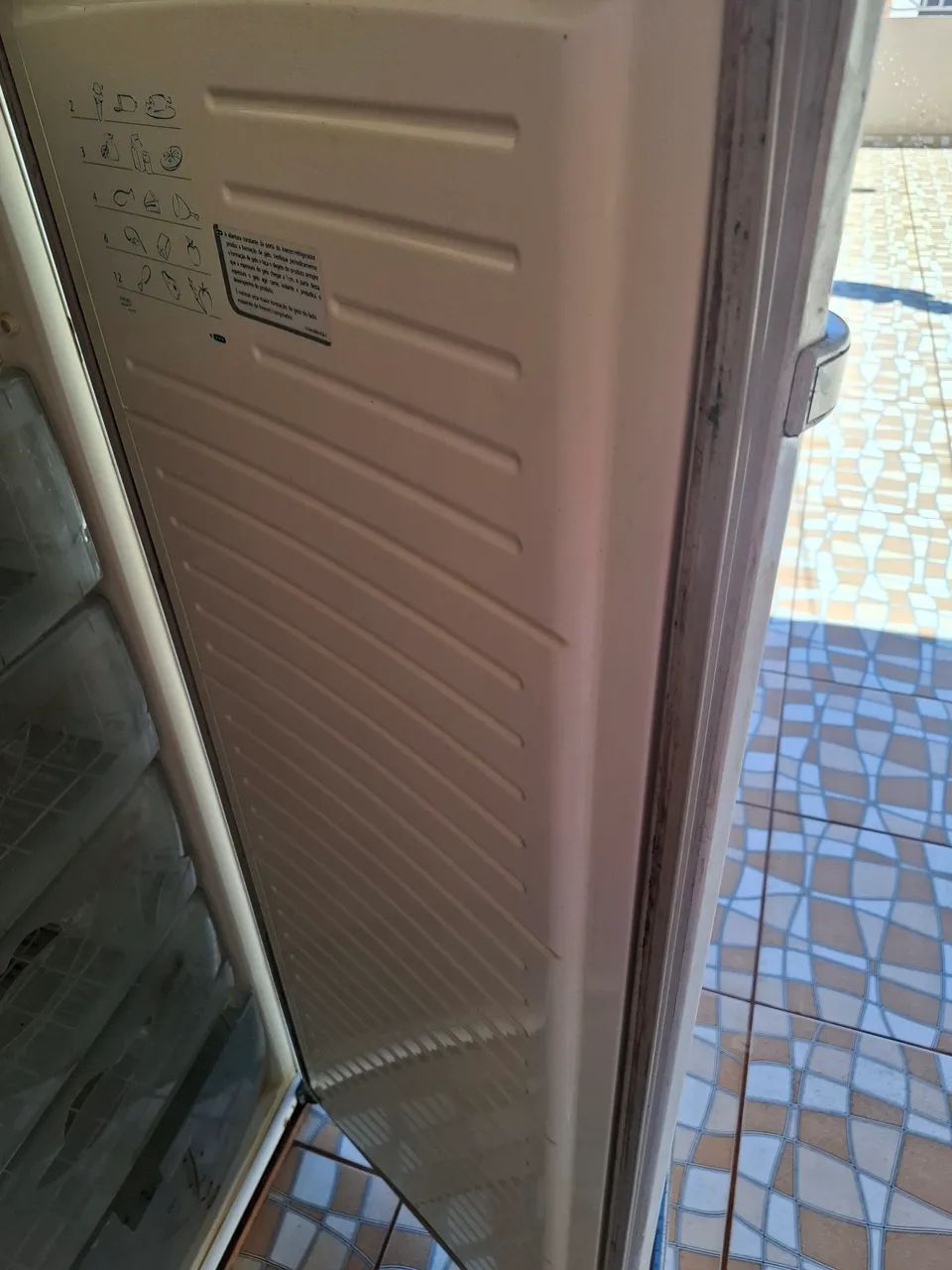 Vendo freezer vertical  - Foto 4