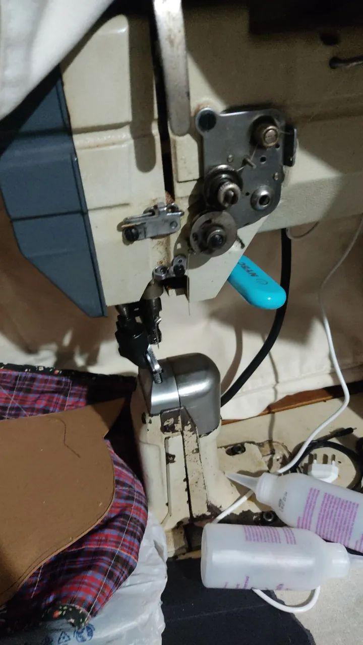 Máquina de coluna para couro Industrial Yamata 9910 - Foto 4