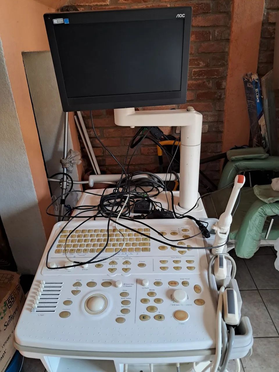 Aparelho de Ultrassom Médico - Foto 2