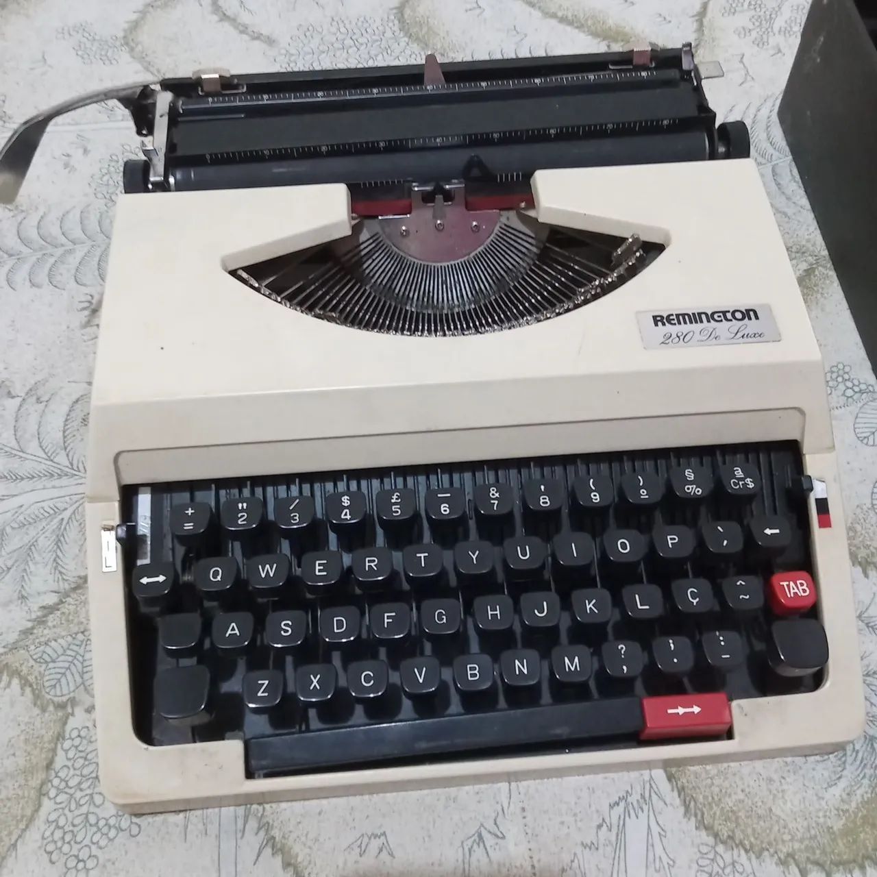 Máquina de escrever antiga - Foto 2