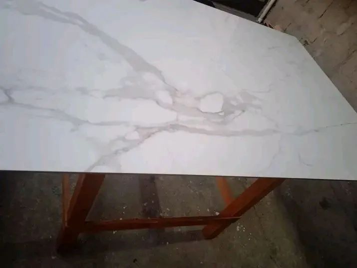Porcelanato branco com veios 1.80 por 90