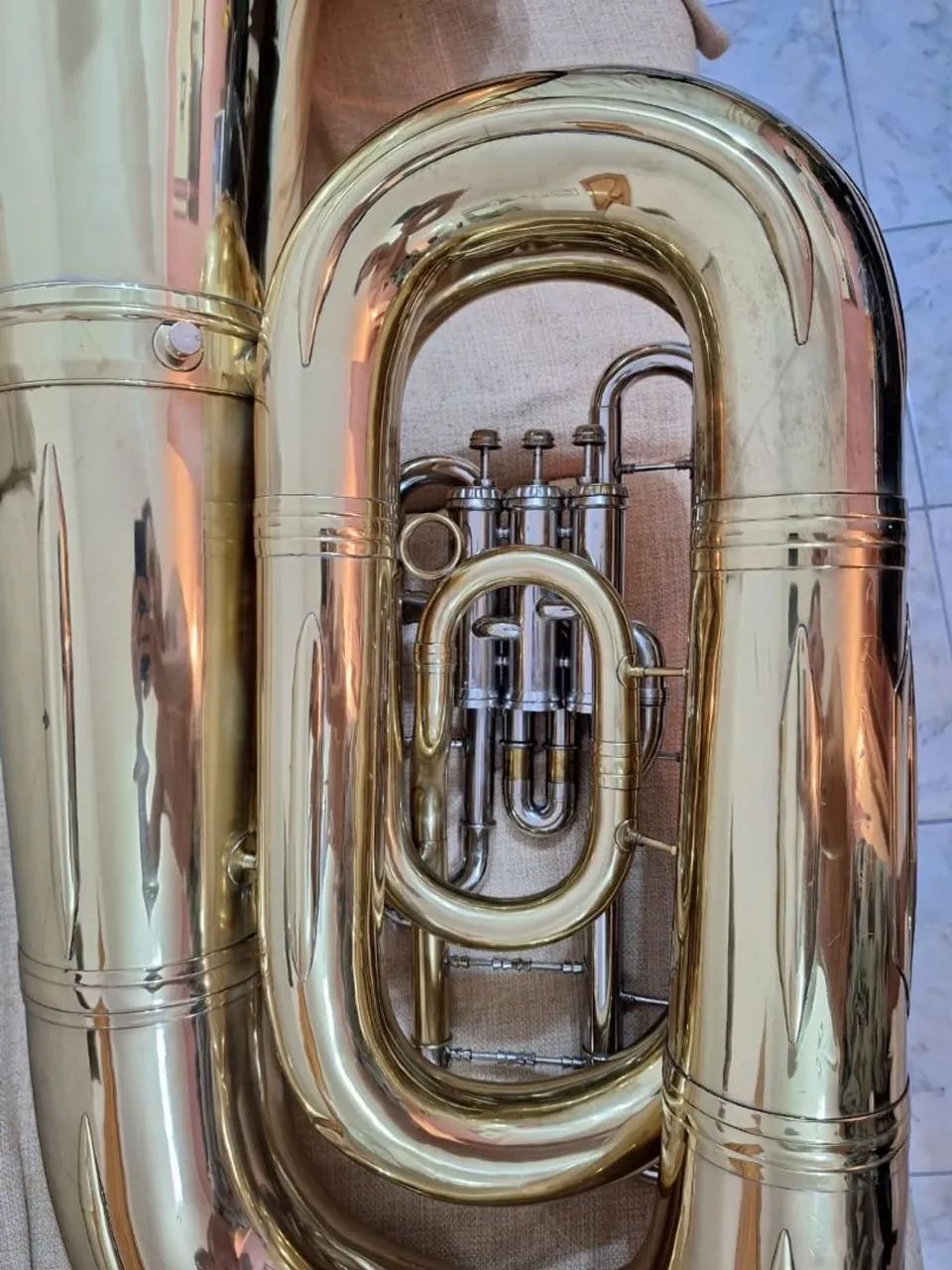 Tuba Conn 20j Si Bemol  - Foto 3