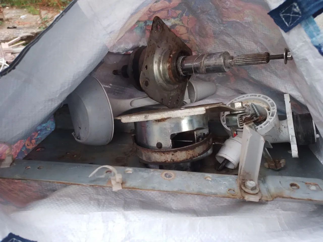 Motor e peças da maquina de lavar eletrolux perfect dilution - Foto 4