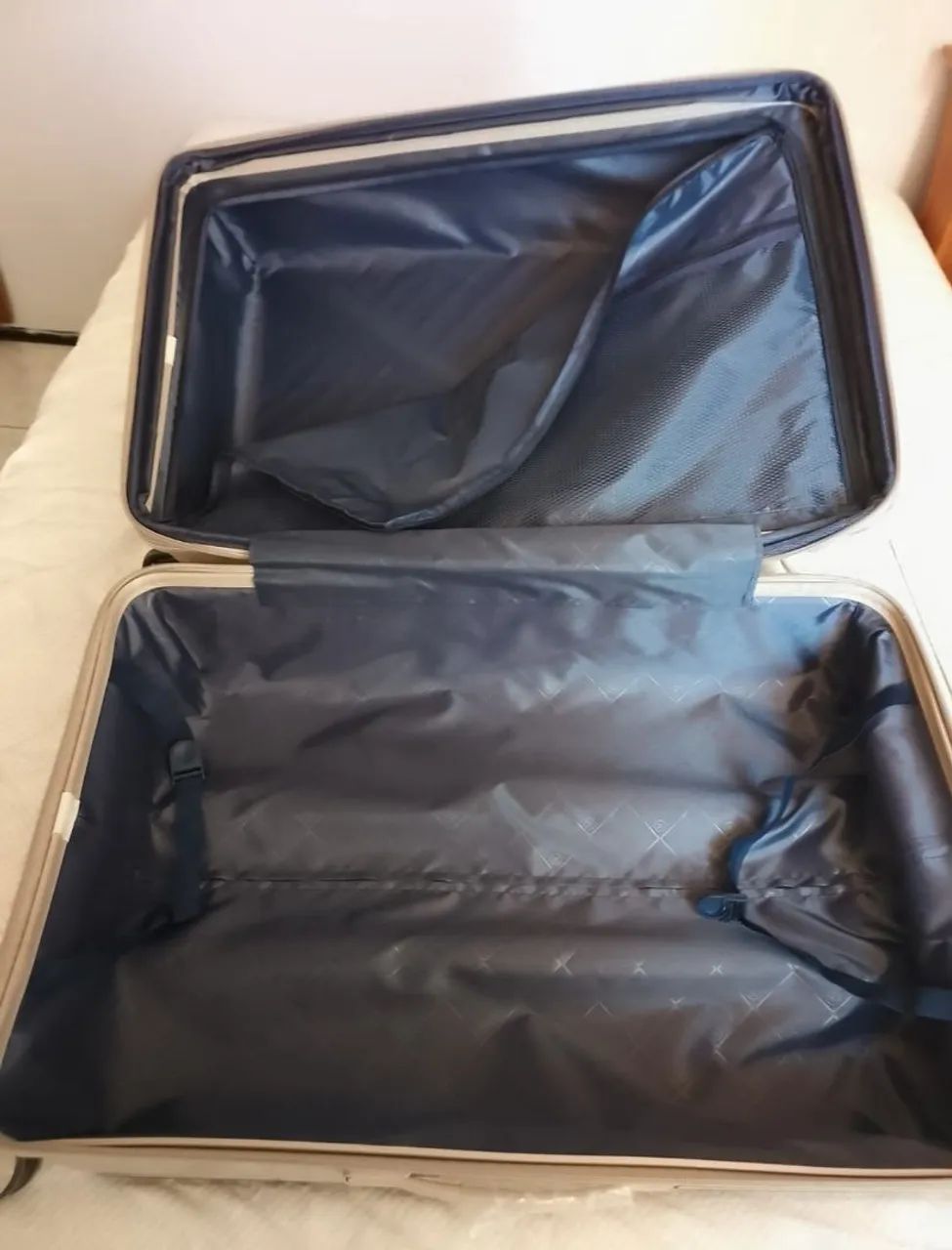 Vendo mala para até 36 kg expansível nova 75x50x30 - Foto 3