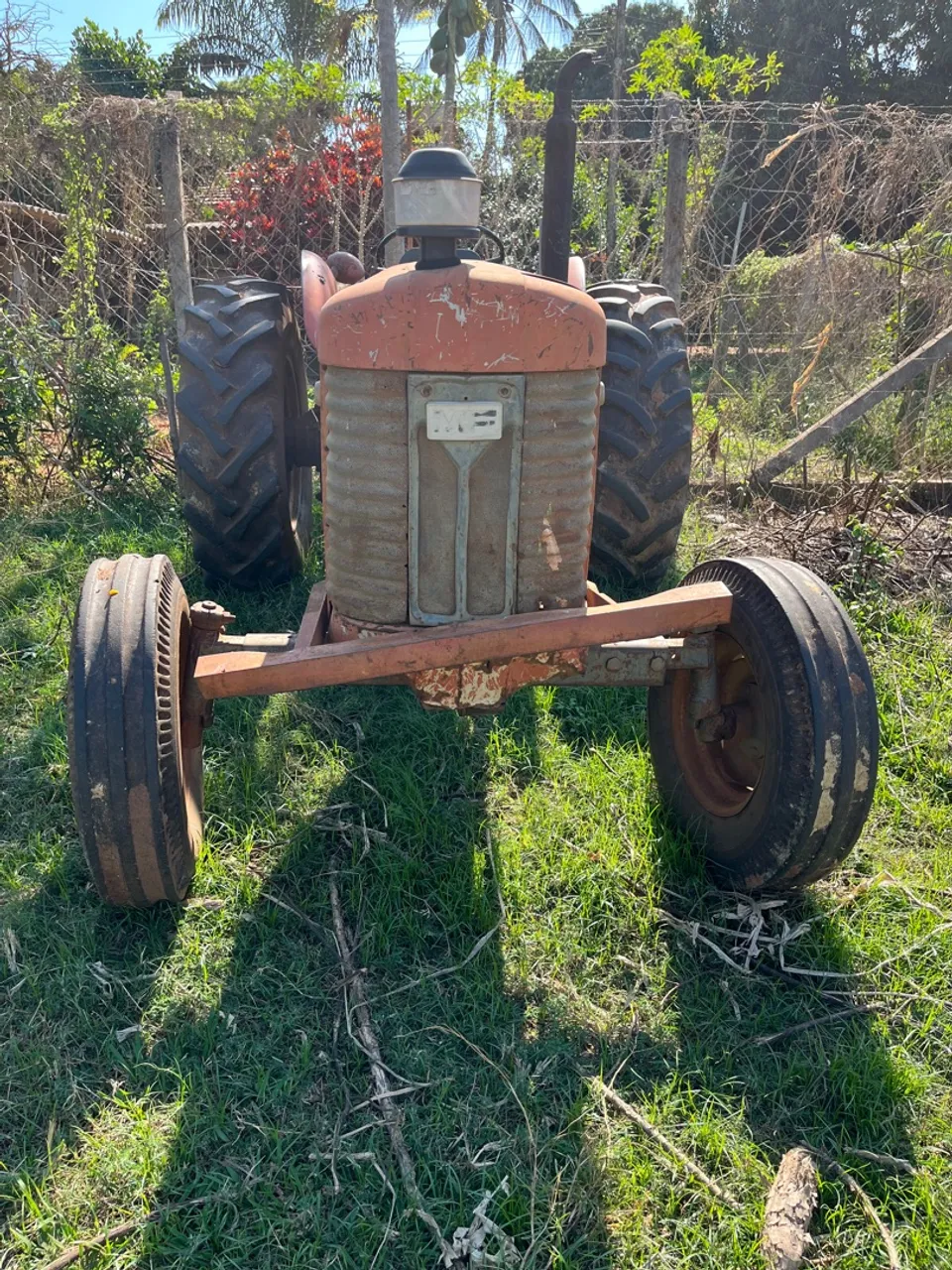 Trator Massey Ferguson 65X