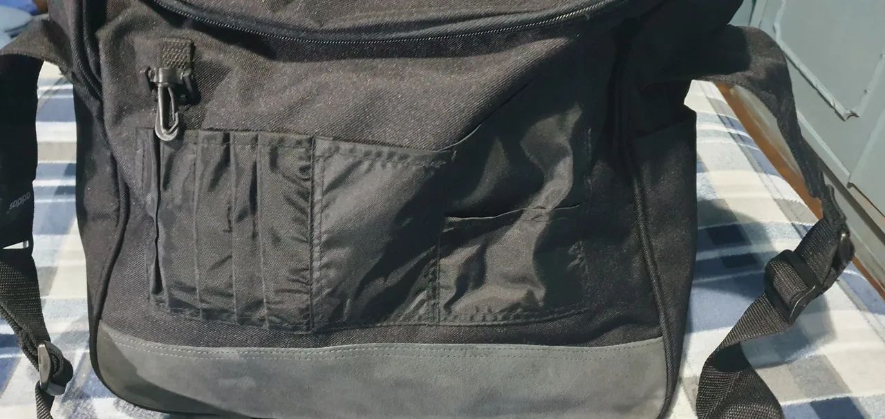 Bolsa / Mala Adidas Original Nova, Espaçosa   Zerada.  Linda - Foto 5
