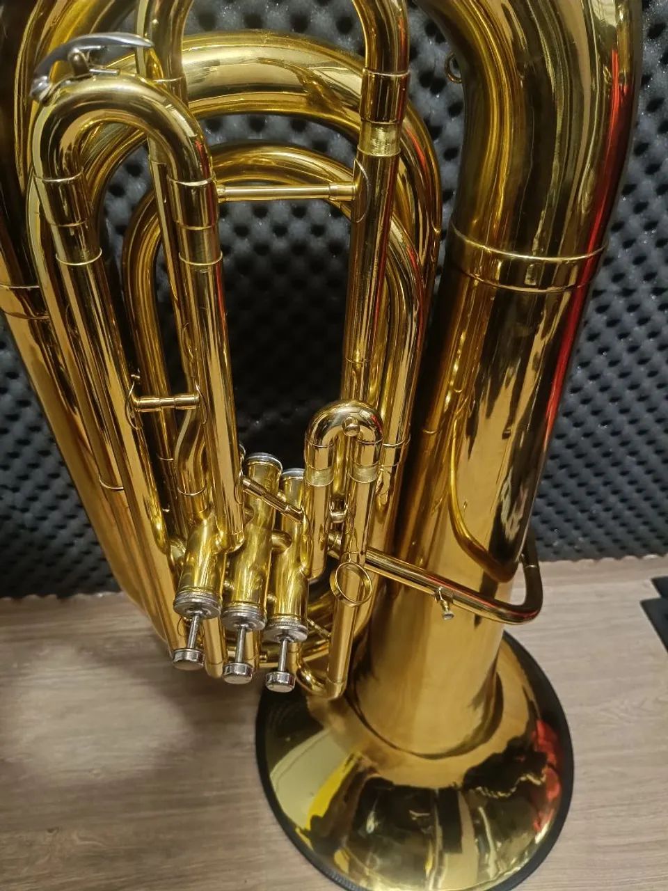 Tuba Conn em Bb - Foto 2