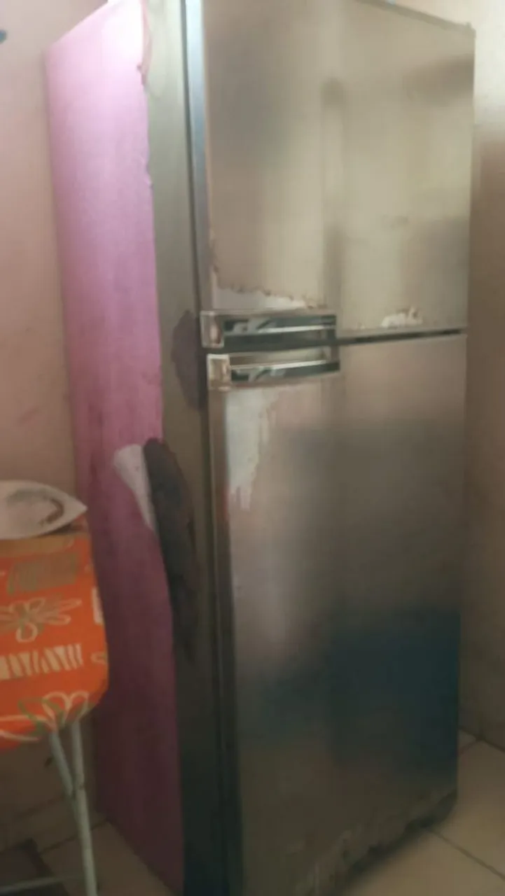 Geladeira com defeito