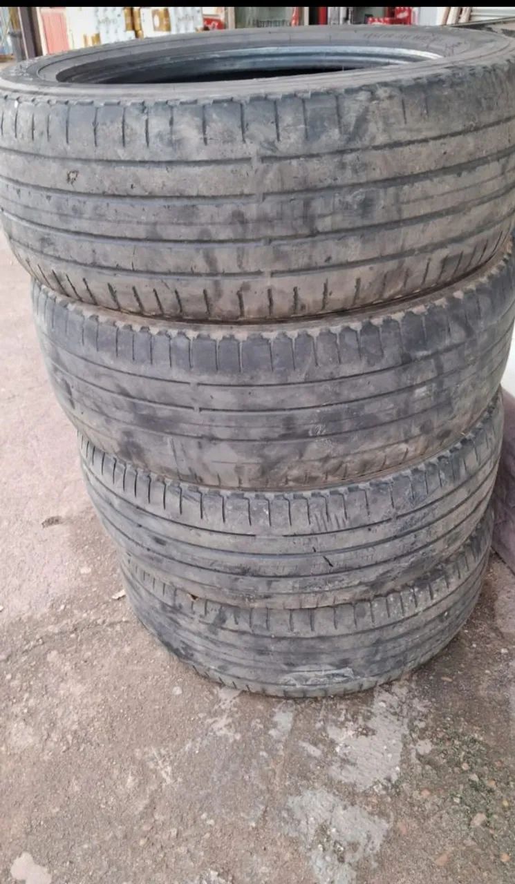 4 PIRELLI 17 225/60