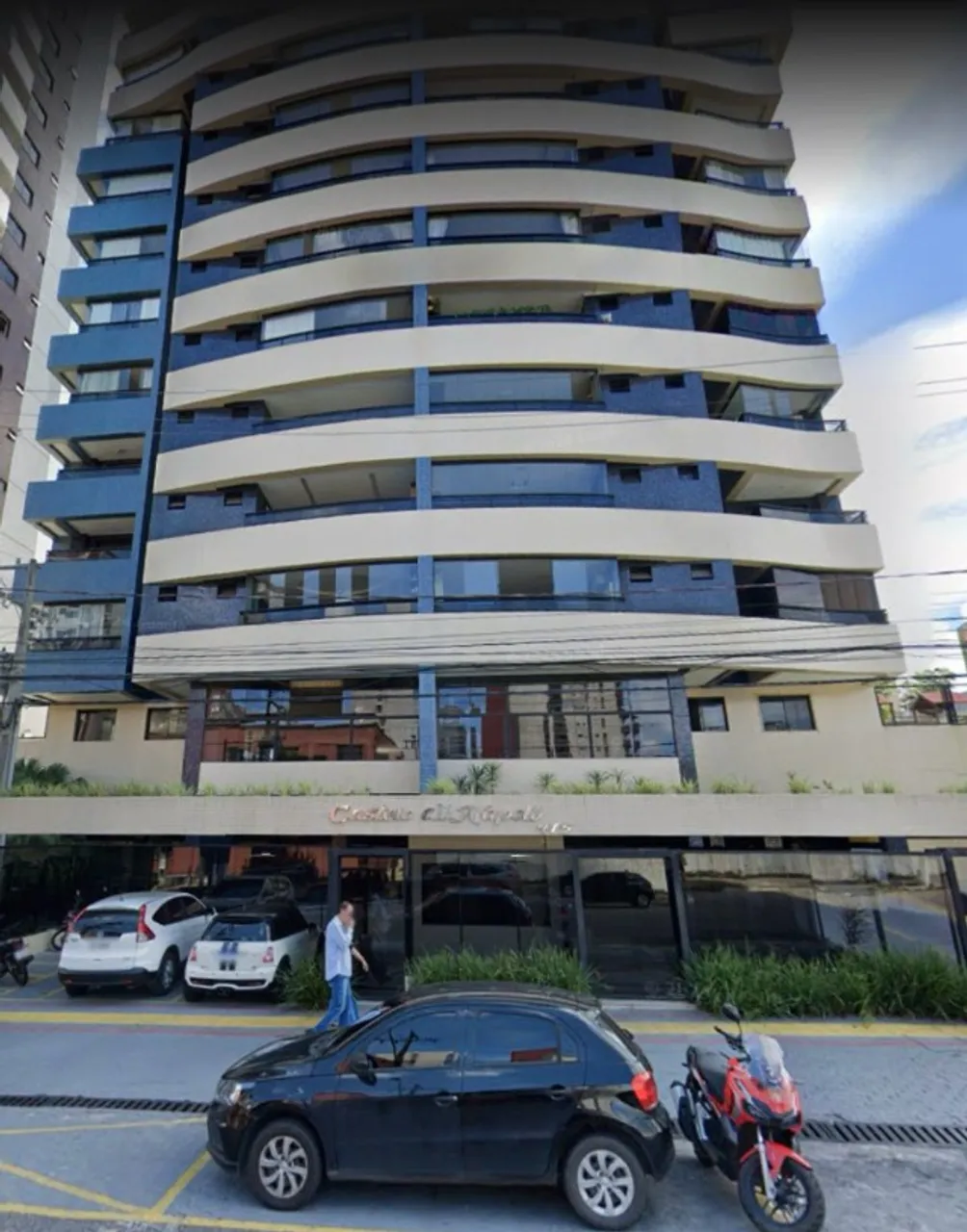 Ed. Castelo di Nápoli, 195 m², 4 suítes, 3 vg.
