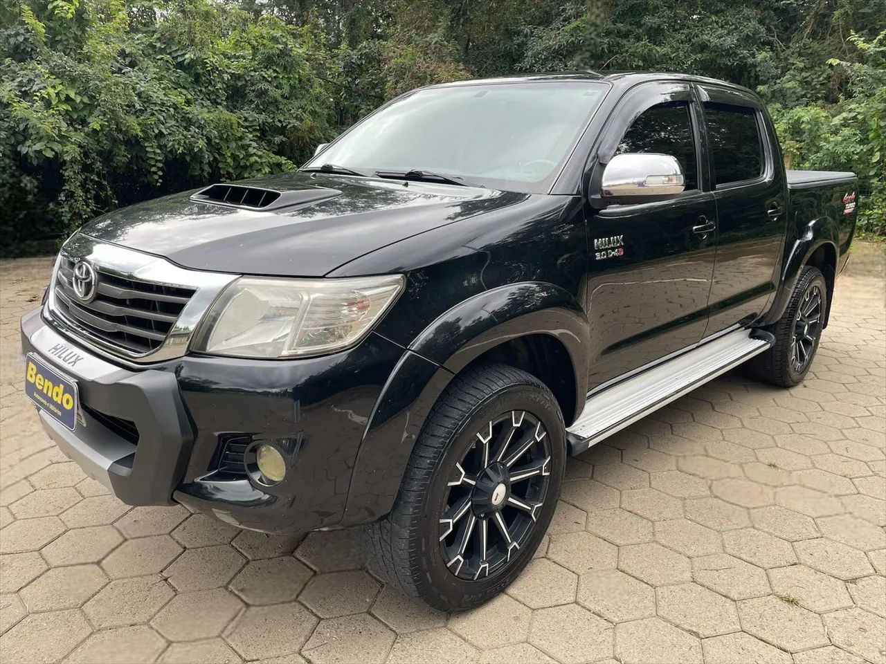 HILUX CD SRV D4-D 4X4 3.0 TDI DIESEL AUT PRETA 2013/2013