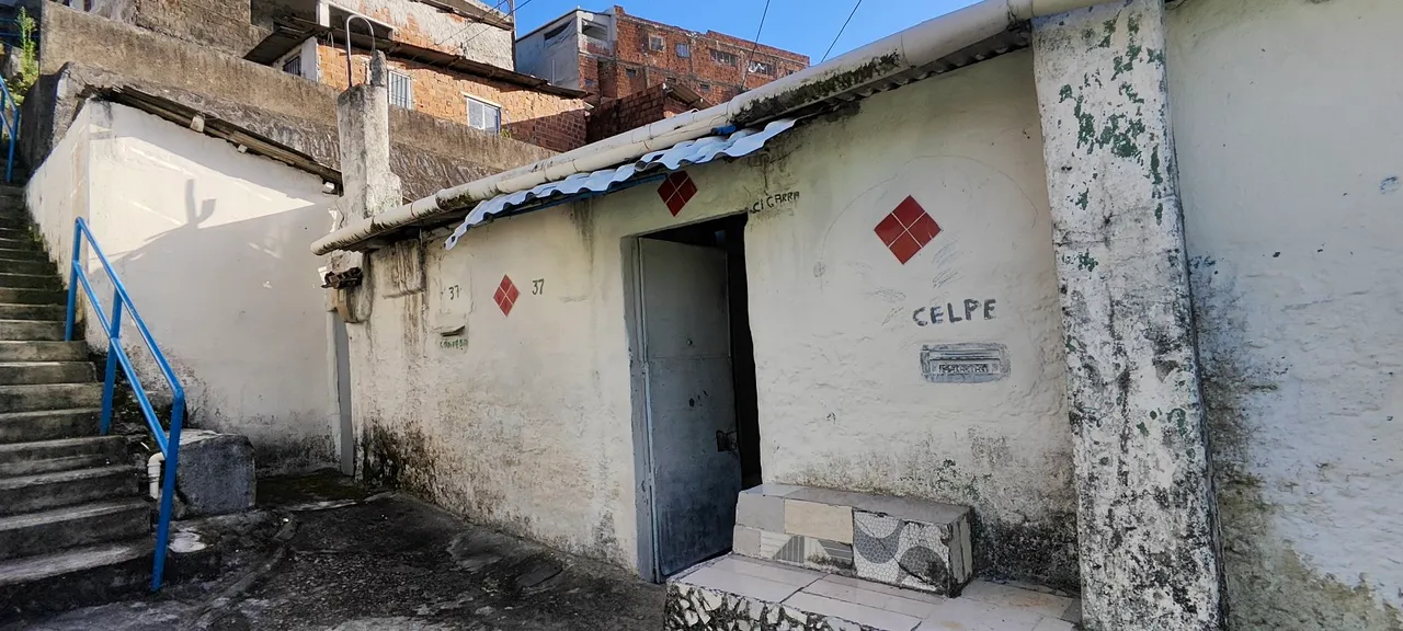 CASA EM 3 CARNEIROS ALTO
