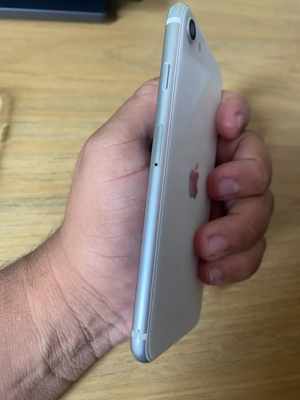 IPHONE SE 