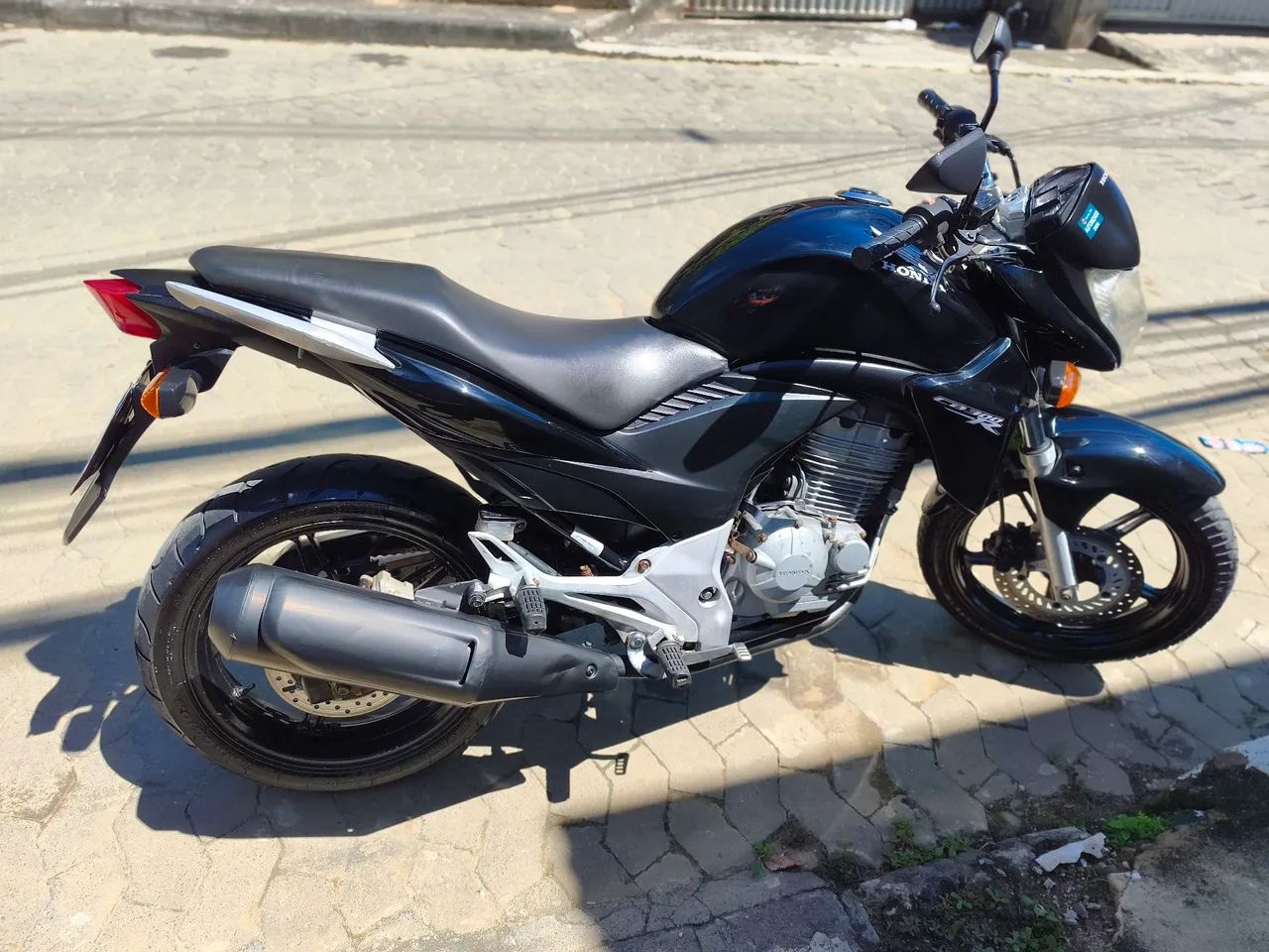 CB300R - Foto 2