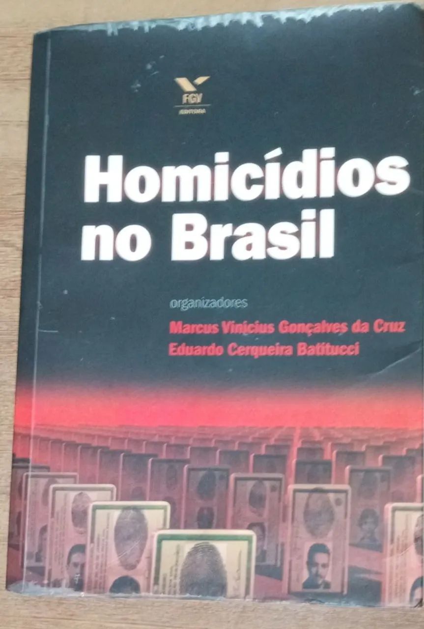 Livro Homicídios no Brasil