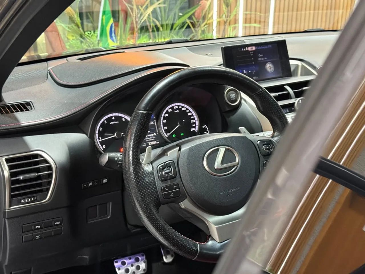 Lexus NX-200t F-sport 2.0 16V 238cv Aut., foto 14 de 20