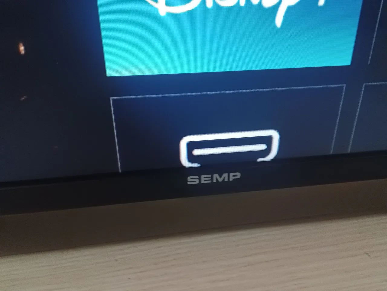 Tv 43 polegadas Semp Smart Roku  - Foto 2