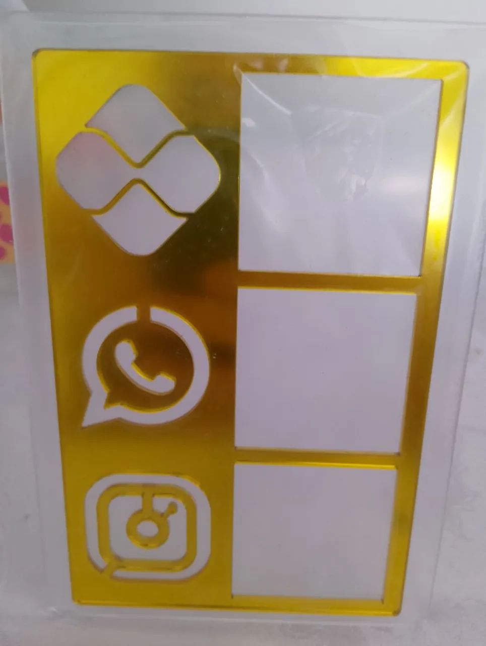 Display de Acrílico espelhado 3 em 1.