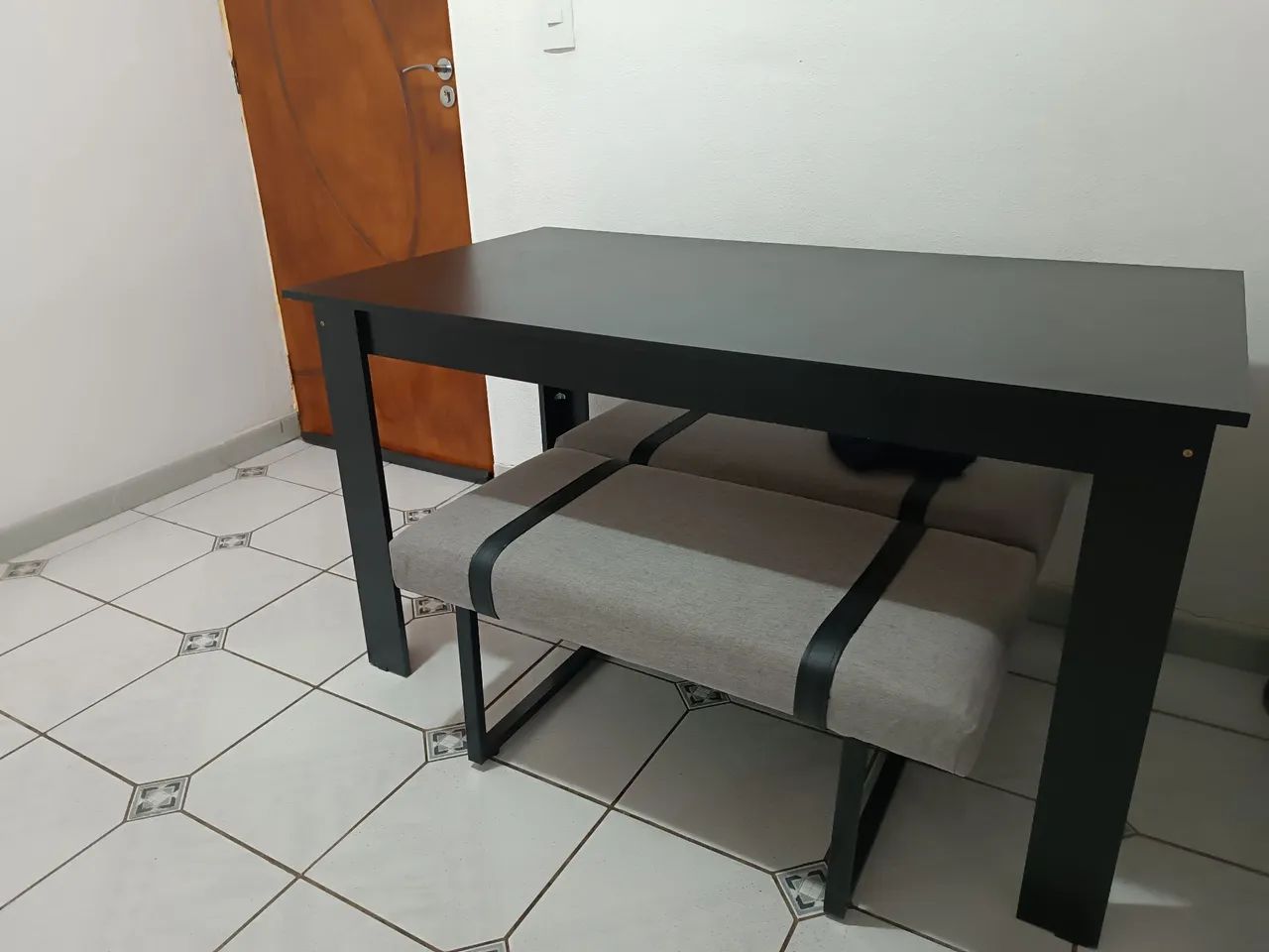 Conjunto mesa + bancos - Foto 4