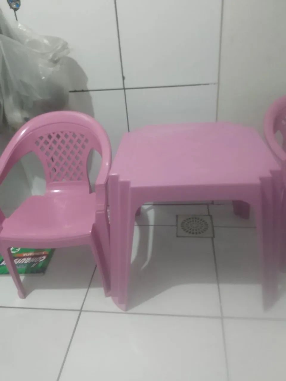 Mesa com cadeira infantil 