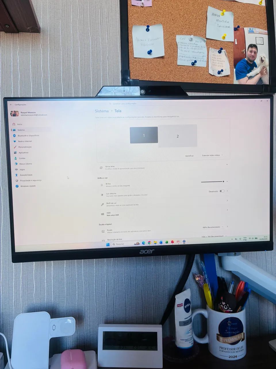 Monitor Acer 21? com webcam integrada 
