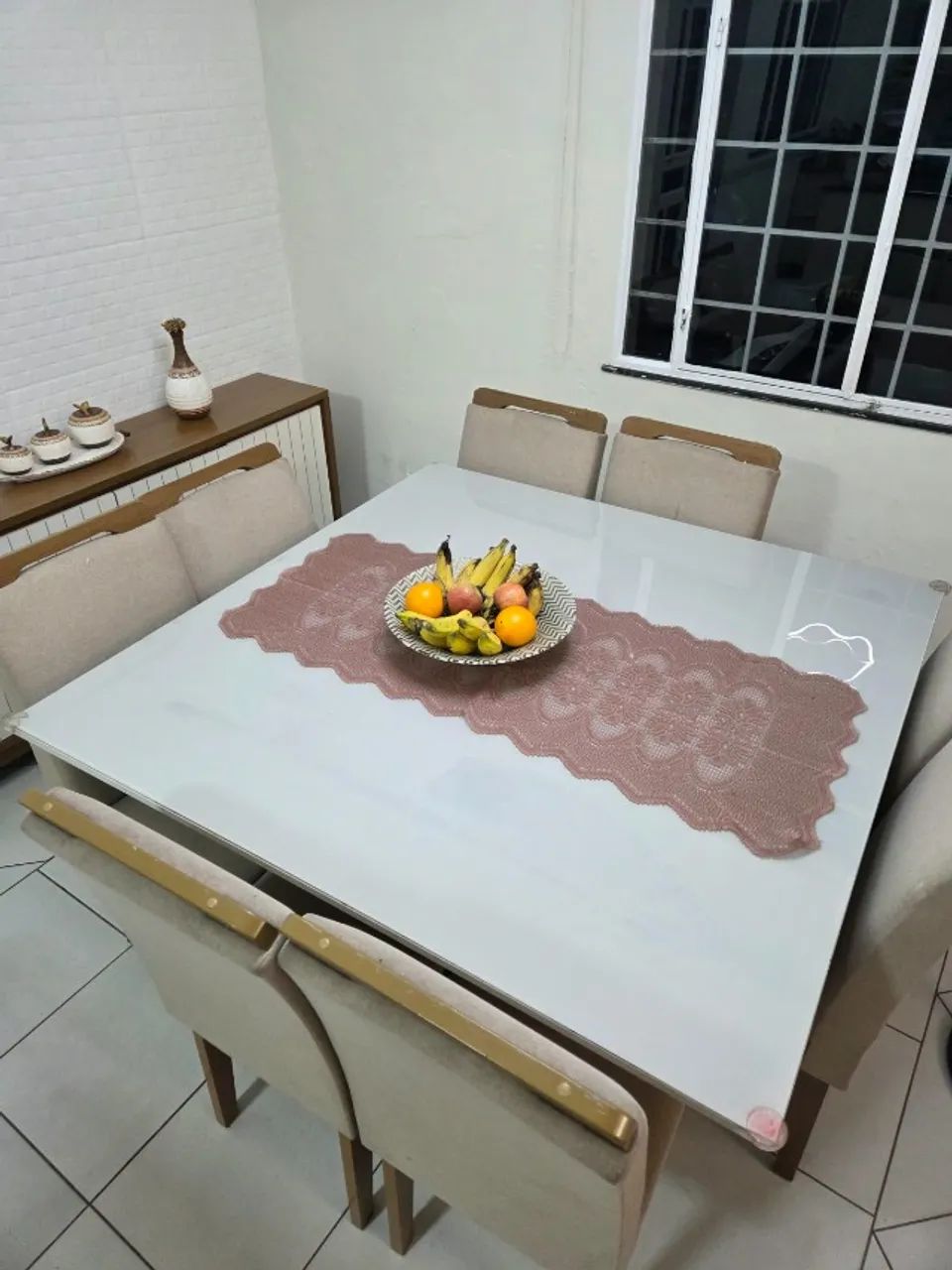 MESA DE JANTAR COM OITO CADEIRA - Foto 4