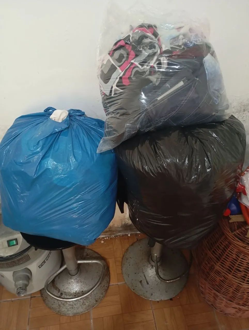Lote de roupas 