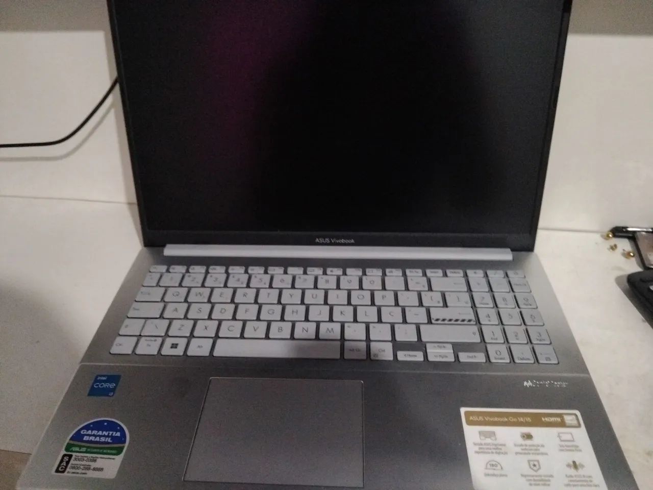Vende-se notebook novo