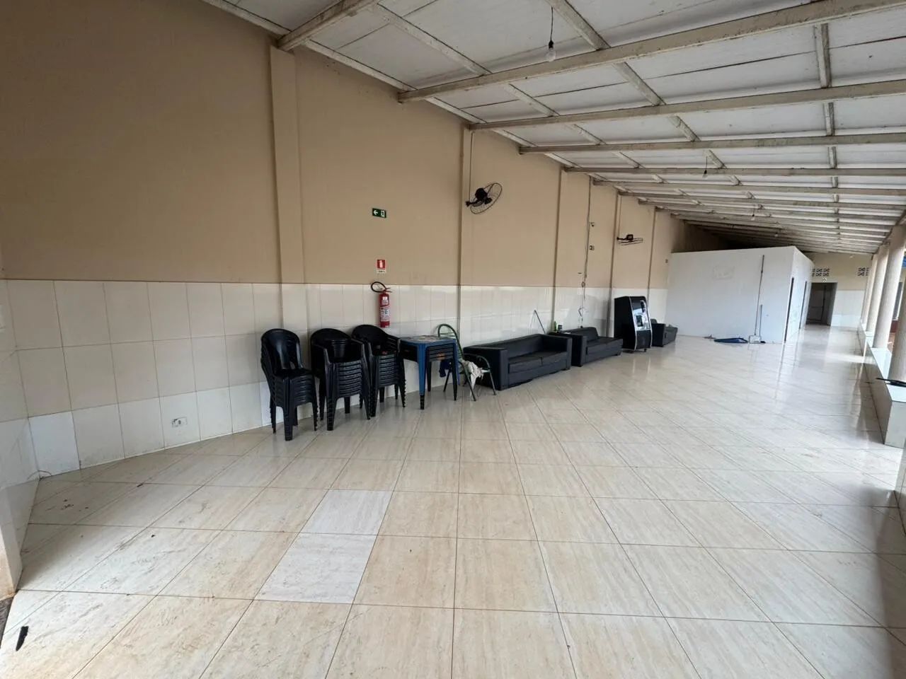 Salão para eventos à venda com estrutura funcional, ótima localização - Foto 5