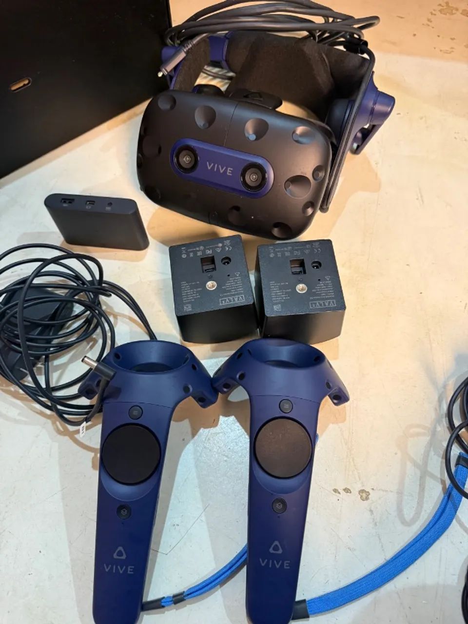 HTC VIVE PRO VR + KIT WIRELESS FULL PACK - KIT COMPLETO - Foto 4