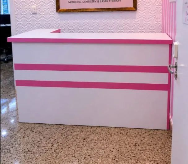 Balcão de Recepção/Atendimento/Caixa