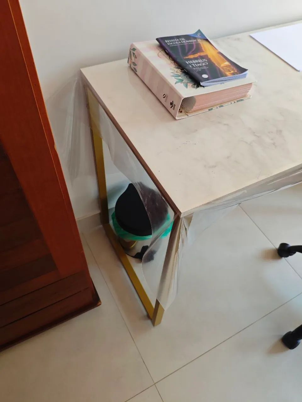 Mesa com armação em metal - Foto 2