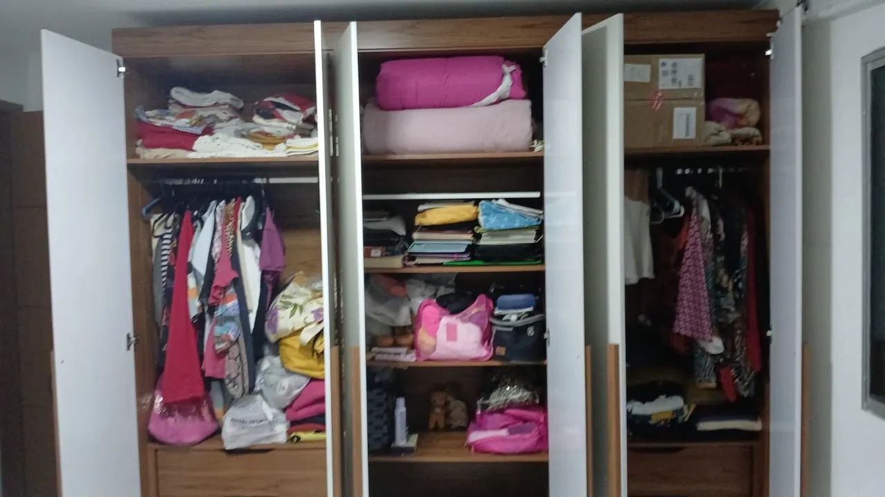 Guarda-roupa de casal 