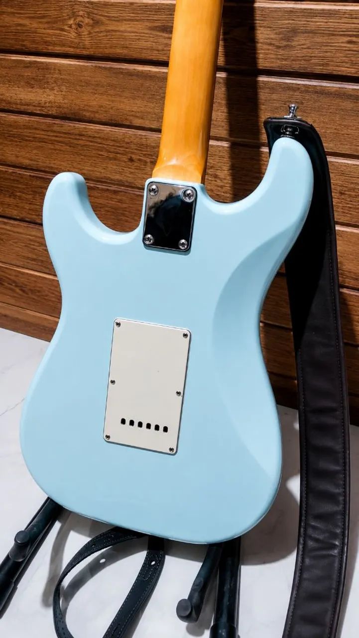 Guitarra Stratocaster PHX - Foto 3