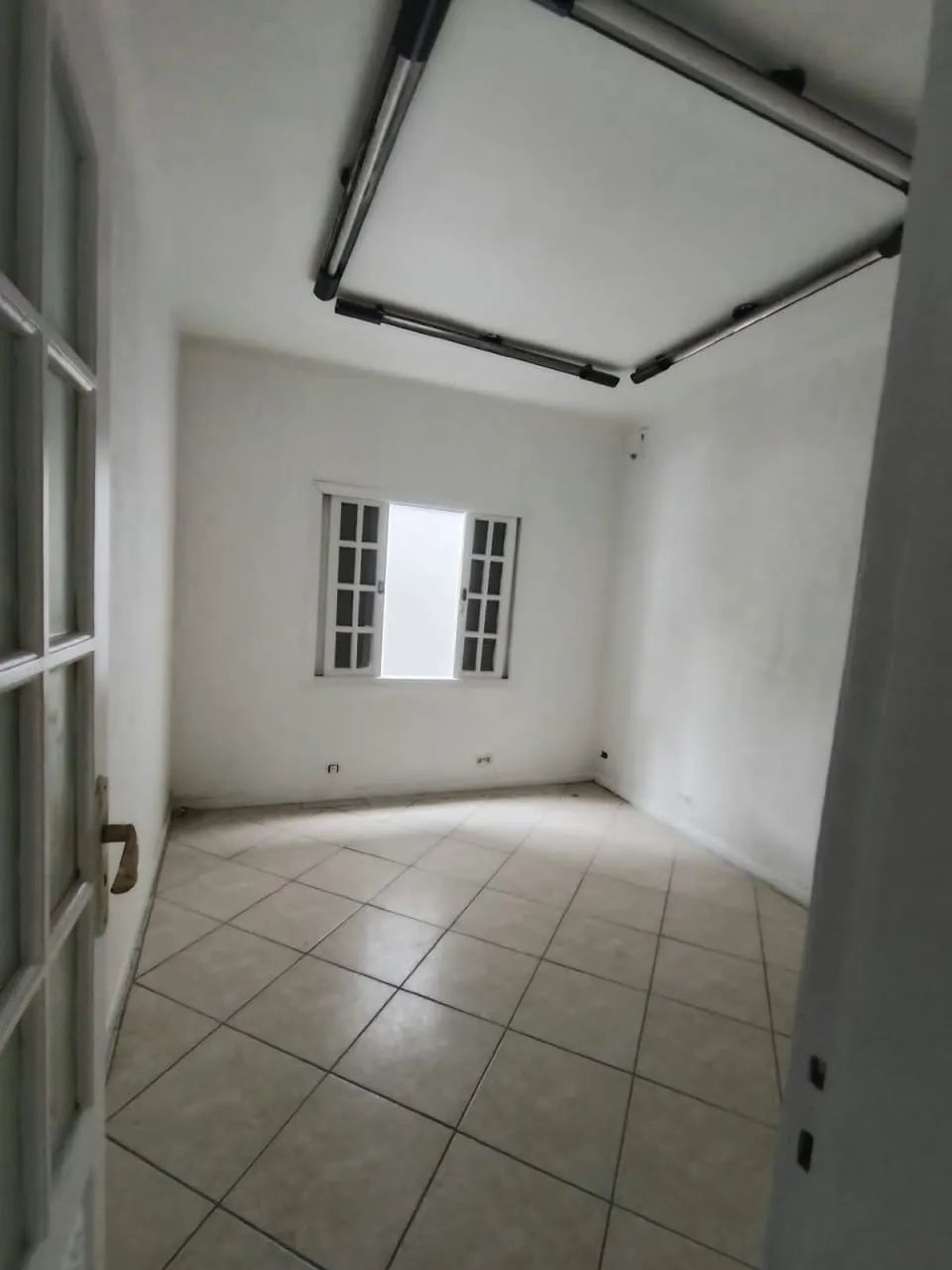 Sobreloja na Rua Voluntários da Pátria, 1055  160 m²