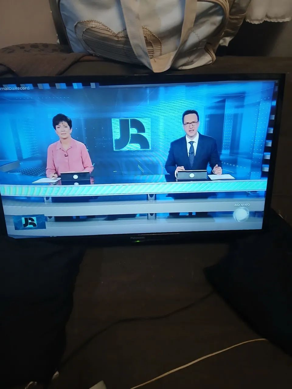 VENDO UMA TV SMART 32 - Foto 3