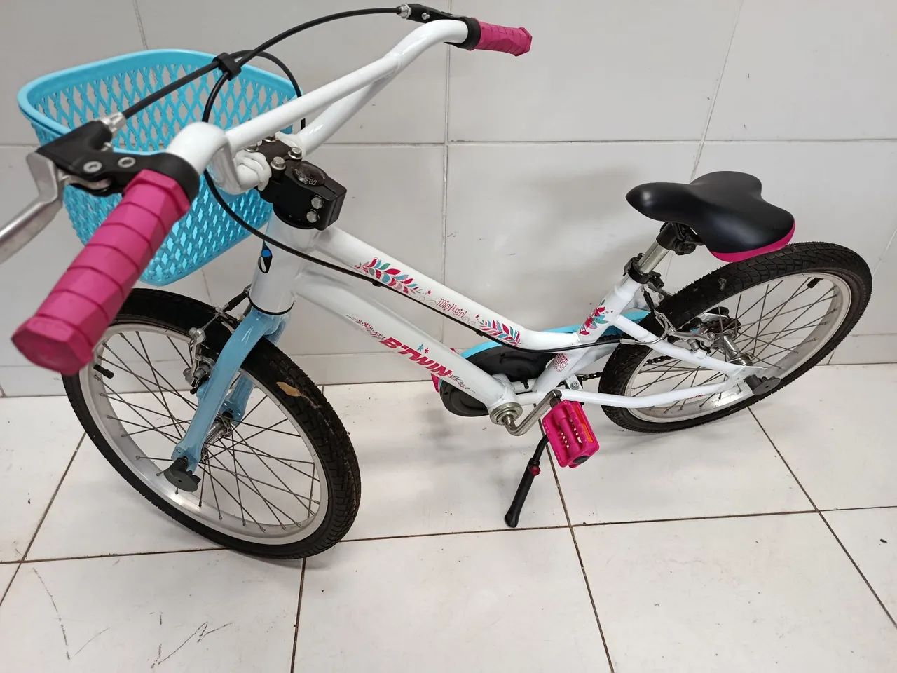 Bicicleta aro 20 b,twin praticamente nova  - Foto 4