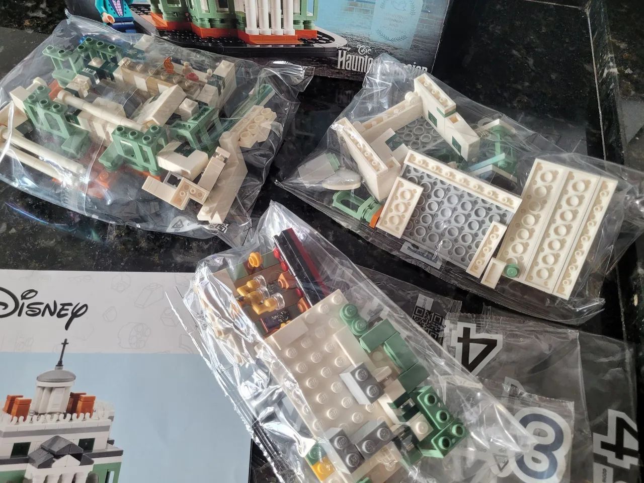 LEGO Disney Haunted Mansion - Mansão Mal Assombrada - Foto 4