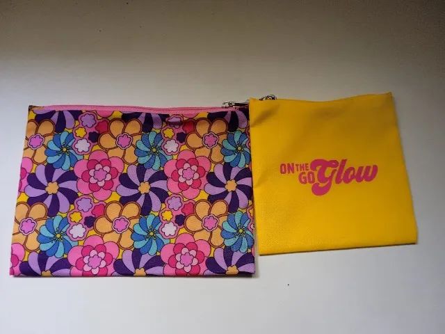 Par de Necessaires Benefit Coloridas - Foto 2