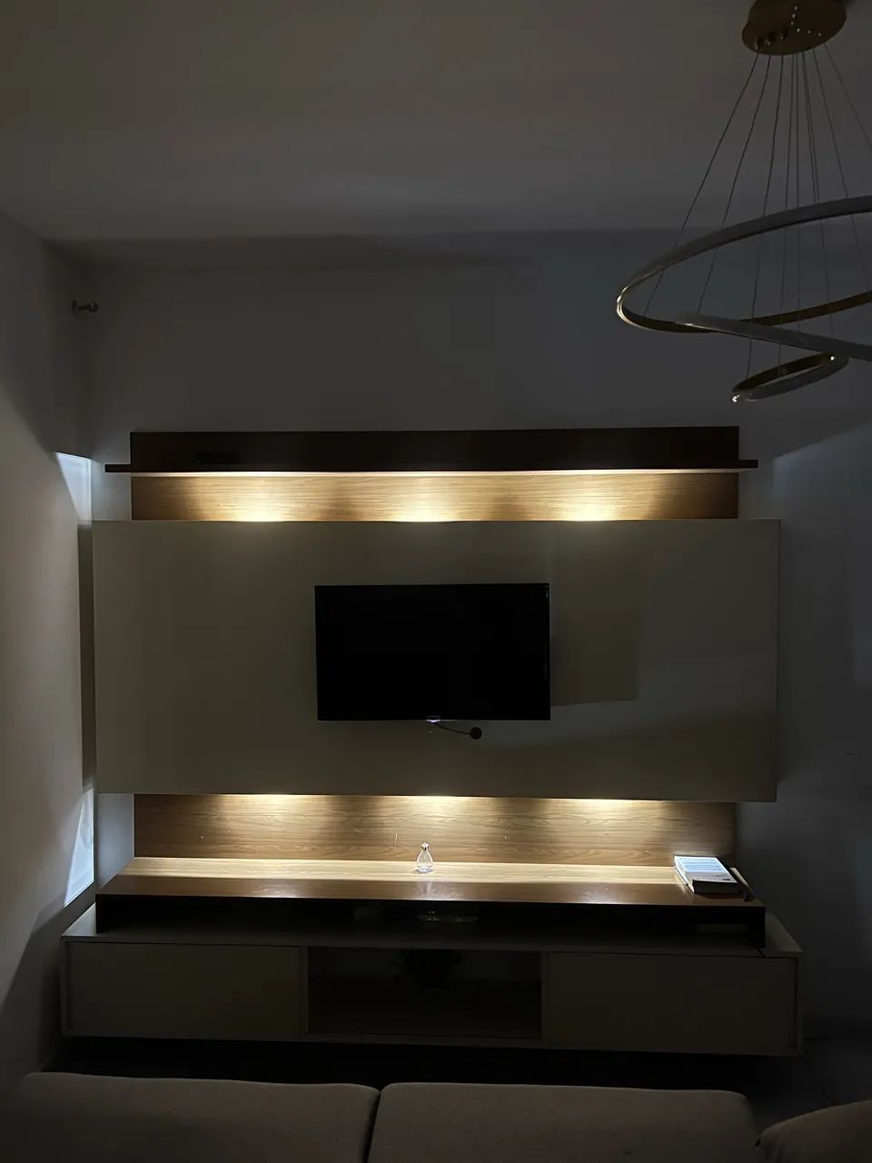 PAINEL DE TV COM LED - Foto 2
