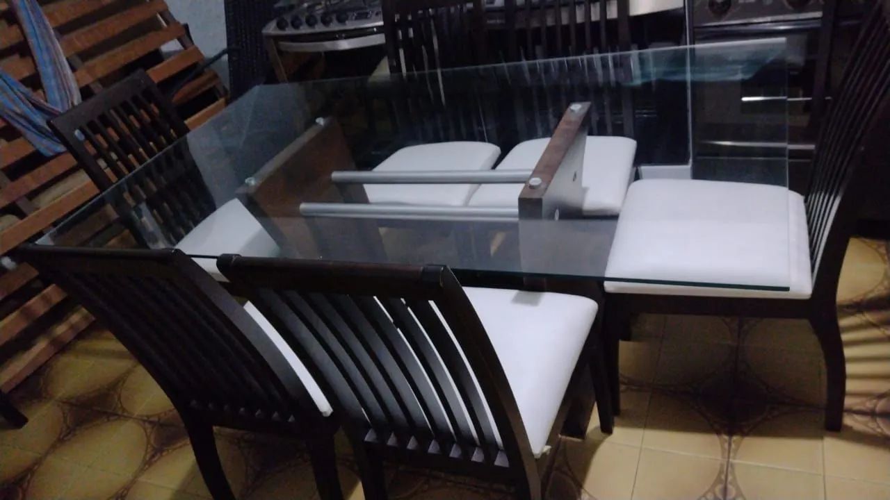 Mesa com cadeiras  - Foto 4