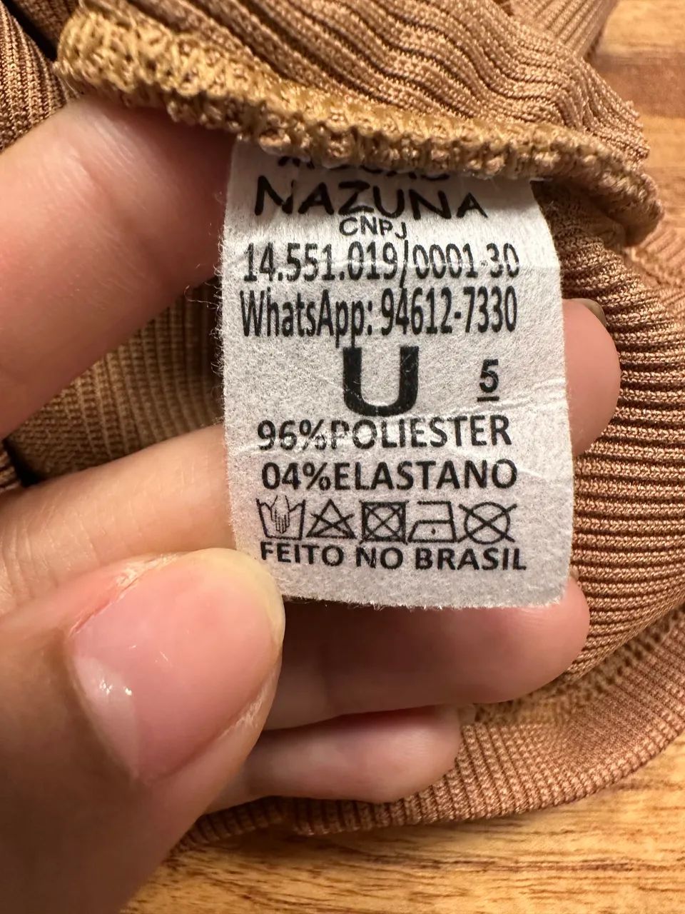Cropped de malha canelada marrom - Foto 5