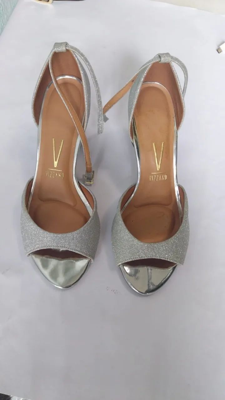 sandália vizzano salto bloco glitter prata 