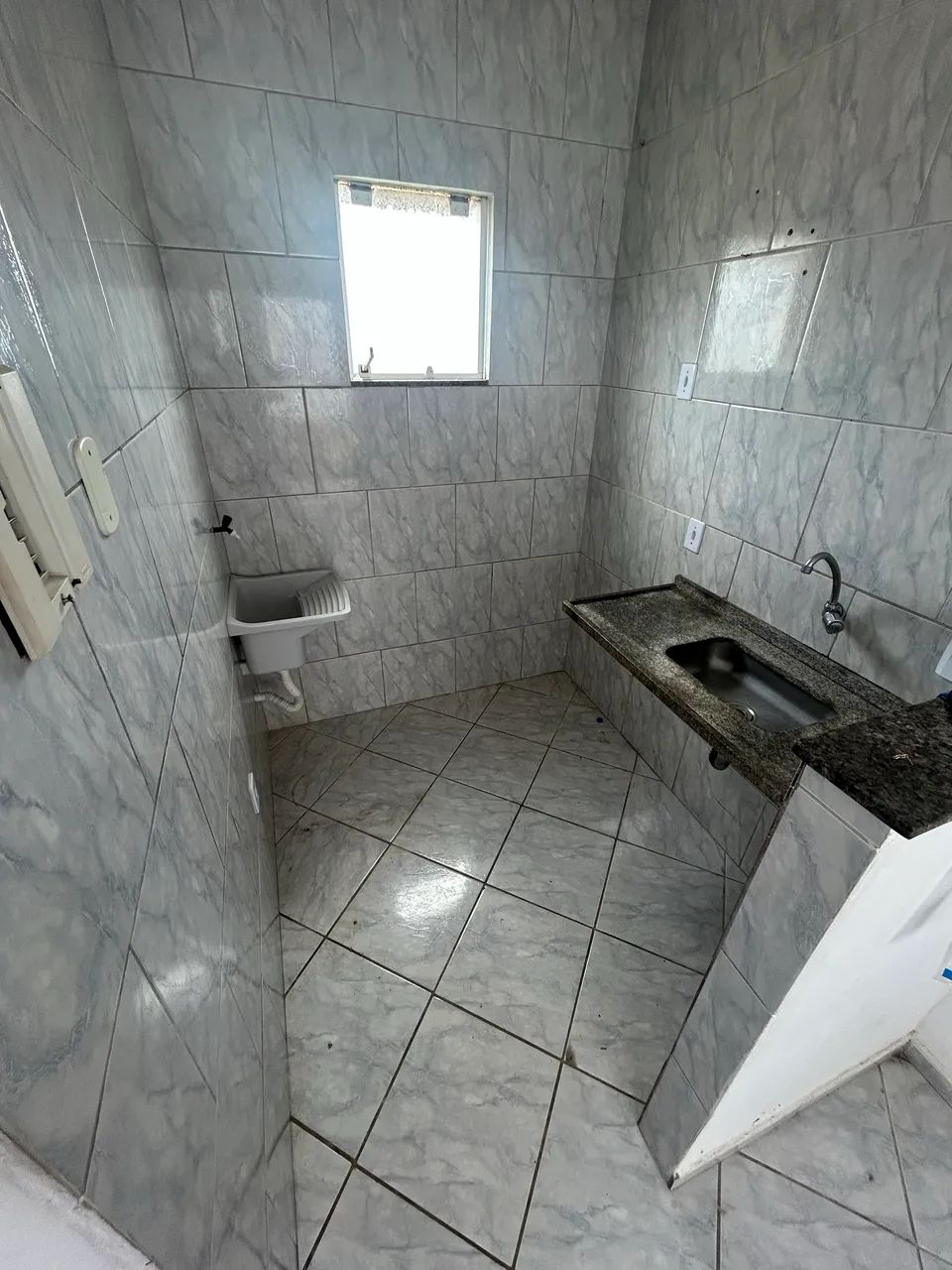 Alugo kitnet no bairro âncora 