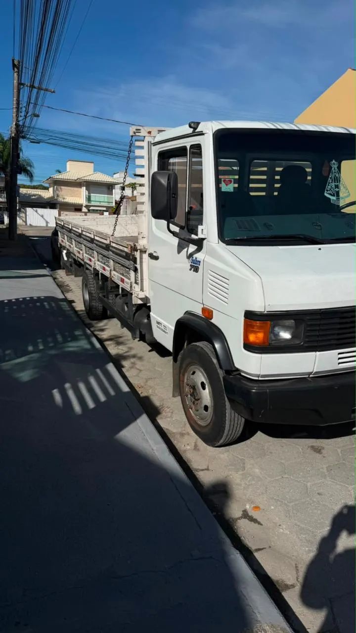 Mercedes 710 impecável  - Foto 3